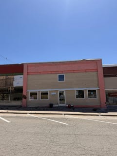 /international/us/13-w-main-herington-ks-110108073803/