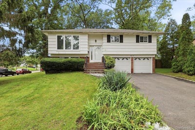 /international/us/22-cedar-street-syosset-ny-110110354324/