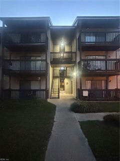 /international/us/144-wells-court-hampton-va-110120119096/