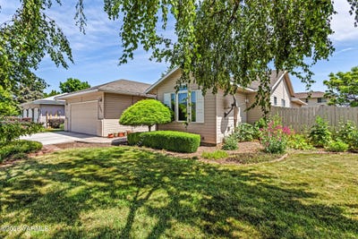 /international/us/1525-s-68th-ave-yakima-wa-110108412391/