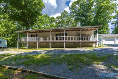 /international/us/1095-holiday-shores-road-scottsboro-al-110119666401/