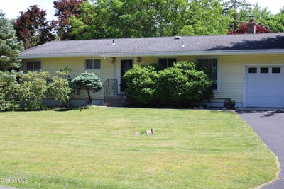 /international/us/535-dawson-road-delmar-ny-110108466675/