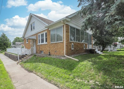 /international/us/4420-18th-avenue-rock-island-il-110100975778/