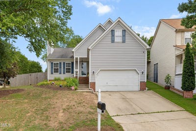 /international/us/8016-criswell-crescent-raleigh-nc-110108479104/