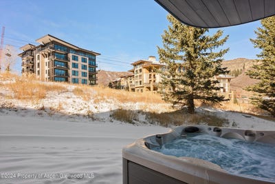 /international/us/381-ridge-road-a5-snowmass-village-co-110096559529/
