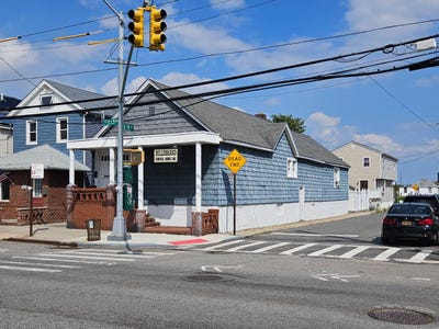 /international/us/12-38-crossbay-blvd-broad-channel-ny-110089796705/?lang=en