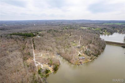 /international/us/13790-east-sunrise-lake-drive-de-soto-mo-110097063666/