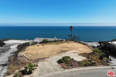 /international/us/20454-roca-chica-dr-malibu-ca-110101145662/