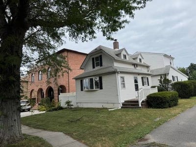 /international/us/3-25-150th-street-whitestone-ny-110101332628/