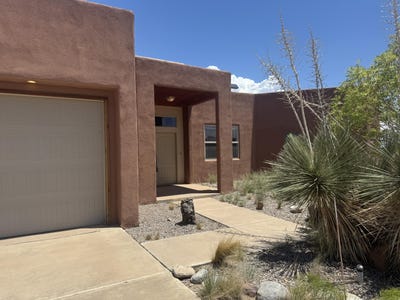 /international/us/6909-vatapa-road-ne-rio-rancho-nm-110100342947/