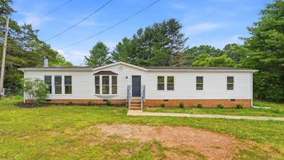 /international/us/444-church-street-appomattox-va-110108706866/