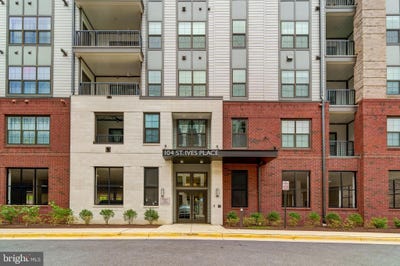 /international/us/104-saint-ives-place-oxon-hill-md-110098574528/