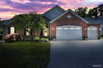 /international/us/1028-marions-cove-drive-lake-st-louis-mo-110100127068/?lang=en