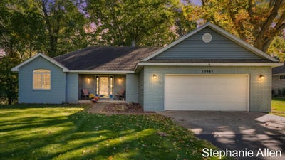 /international/us/10461-valley-court-stanwood-mi-110120452264/