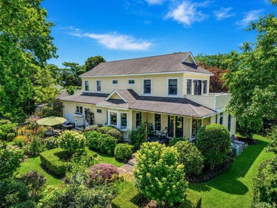 /international/us/8-jackson-avenue-east-quogue-ny-110109787016/