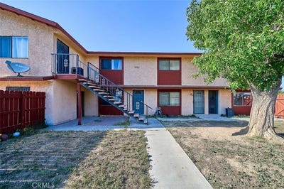 /international/us/1011-w-avenue-h12-lancaster-ca-110108577976/