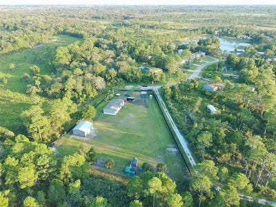 /international/us/4123-hidden-lakes-drive-mims-fl-110110375891/