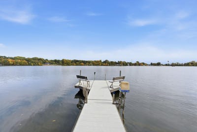 /international/us/329-geneva-avenue-n-oakdale-mn-110120482494/