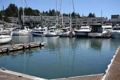 /international/us/1000-se-bay-boulevard-newport-or-110108143044/