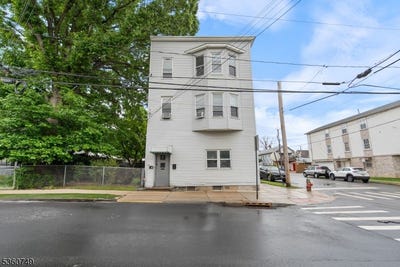 /international/us/30-32-geneva-st-elizabeth-city-nj-110099824973/