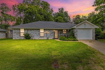 /international/us/133-kyle-street-sulphur-springs-tx-110100869354/