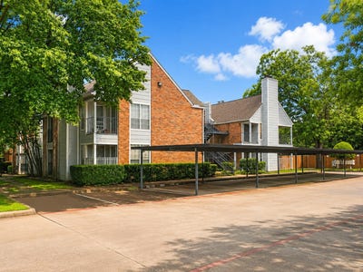 /international/us/3206-s-fielder-road-arlington-tx-110109211269/