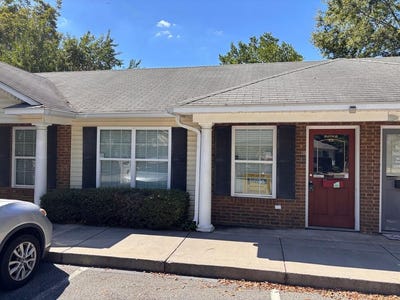 /international/us/411-cowart-ave-unit-b-valdosta-ga-110103240571/