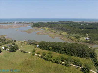 /international/us/haven-beach-road-moon-va-110108773650/