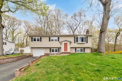 /international/us/51-sky-view-circle-hamden-ct-110107576301/