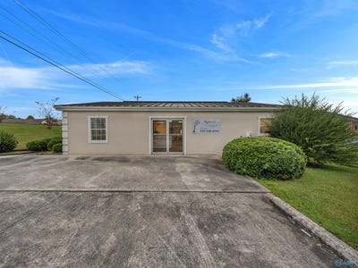 /international/us/395-mccurdy-avenue-s-rainsville-al-110102780383/