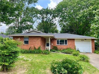 /international/us/814-gwen-street-springdale-ar-110106692657/