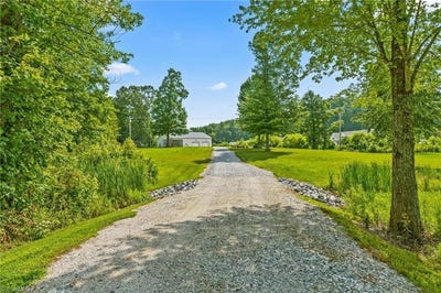 /international/us/100-wilchester-lane-kernersville-nc-110096715742/
