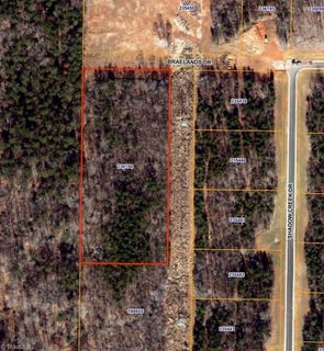 /international/us/7645-braelands-drive-summerfield-nc-110103110199/