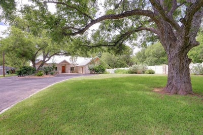 /international/us/1440-flite-acres-rd-wimberley-tx-110100618885/