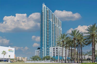 /international/us/777-n-ashley-drive-tampa-fl-110099481513/