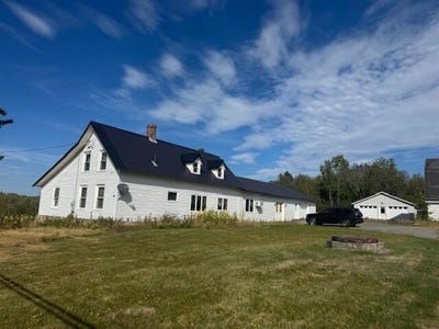 /international/us/2979-hudson-road-hudson-me-110102580976/