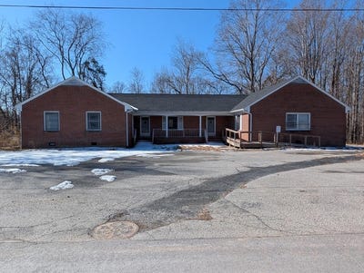 /international/us/15-foster-road-cumberland-va-110106330769/