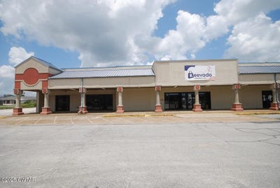 /international/us/53-carriage-house-drive-jackson-tn-110100465308/