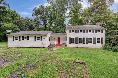 /international/us/325-mt-nebo-rd-east-stroudsburg-pa-110100777074/