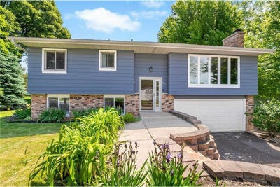 /international/us/14111-timothy-avenue-ne-prior-lake-mn-110108588637/
