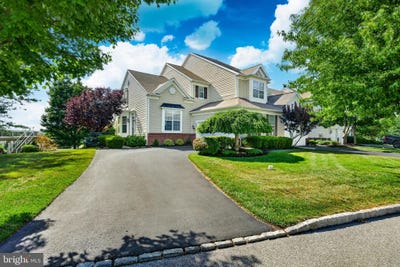 /international/us/226-n-caldwell-circle-downingtown-pa-110109260496/