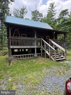 /international/us/557-eleven-road-snow-shoe-twp-pa-110119413632/