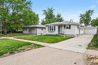 /international/us/3105-avenue-i-council-bluffs-ia-110108009430/