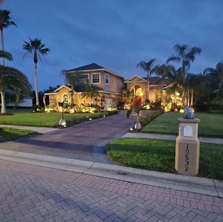 /international/us/10532-cory-lake-drive-tampa-fl-110099873687/