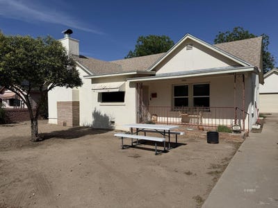 /international/us/1021-s-5th-ave-safford-az-110107654746/