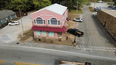 /international/us/301-w-main-street-mountain-view-ar-110120685935/