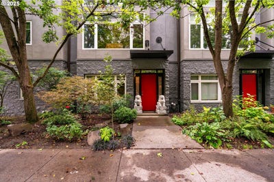 /international/us/1135-nw-irving-st-portland-or-110105637780/