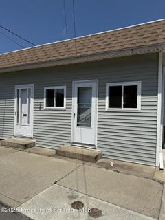 /international/us/124-delaware-avenue-olyphant-pa-110100831724/