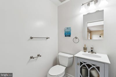 /international/us/8112-craddock-road-greenbelt-md-110100845147/