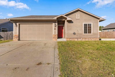 /international/us/916-dakota-lane-junction-city-ks-110120458622/